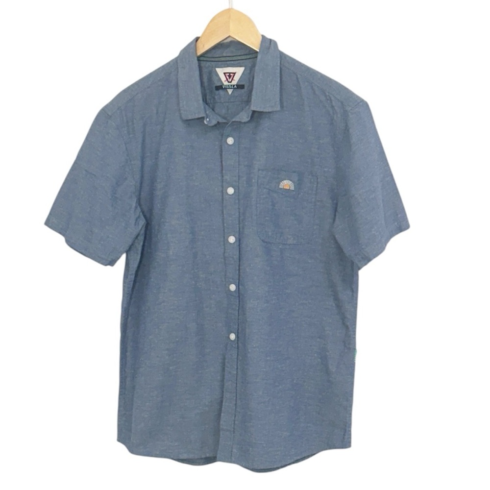 VISSLA Blue Chambray Button Down Shirt Size Large